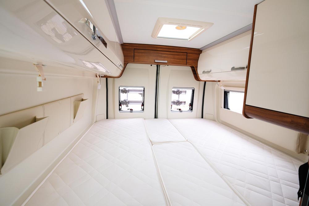 Karmann-Mobil Davis 600 sovrum