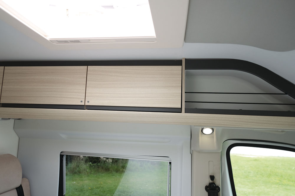 Adria Twin Axess 640 SL SunRoof®