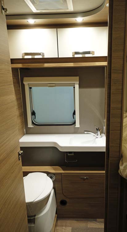 Weinsberg CaraSuite Edition Scandic 700 ME badrum