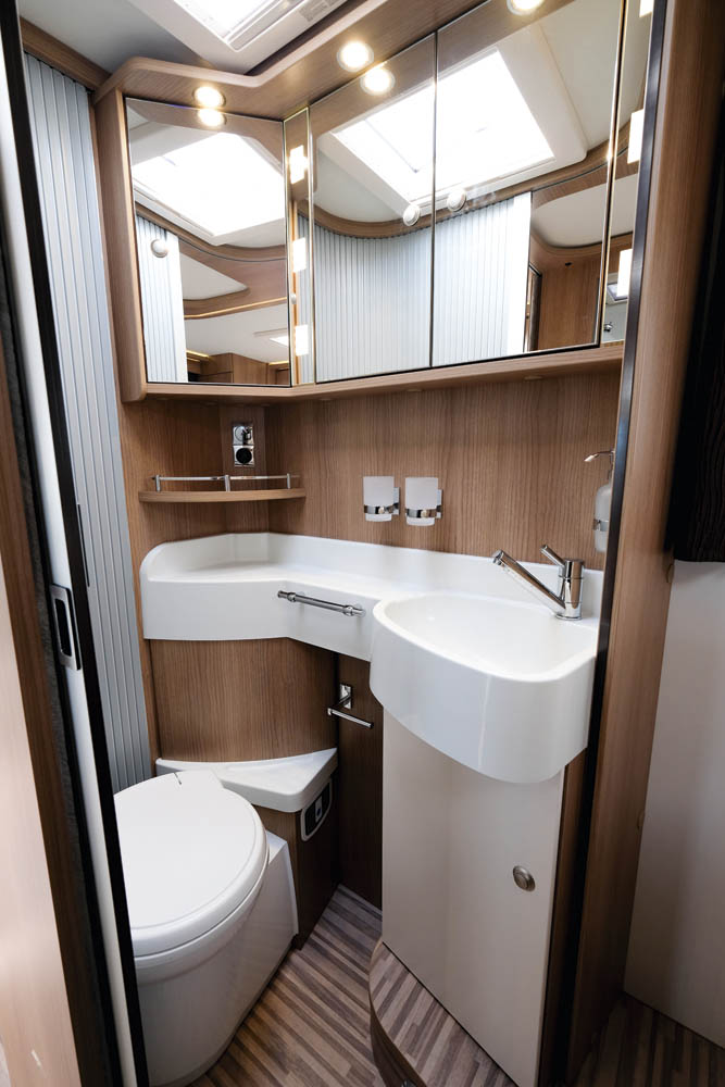 Malibu I 440 QB badrum.