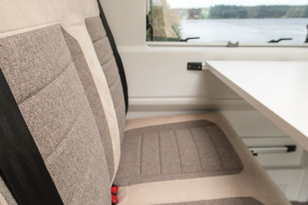 Adria Twin Axess 640 SL dinett