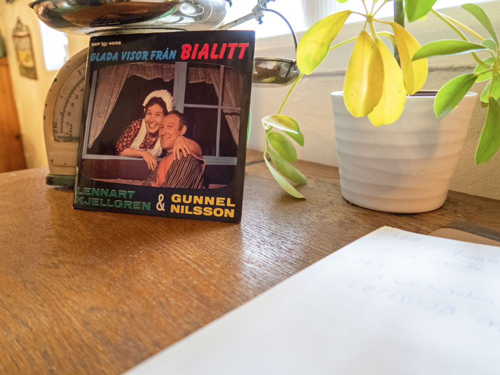 Bialitt, när det visades i TV-rutan, finns bevarat.