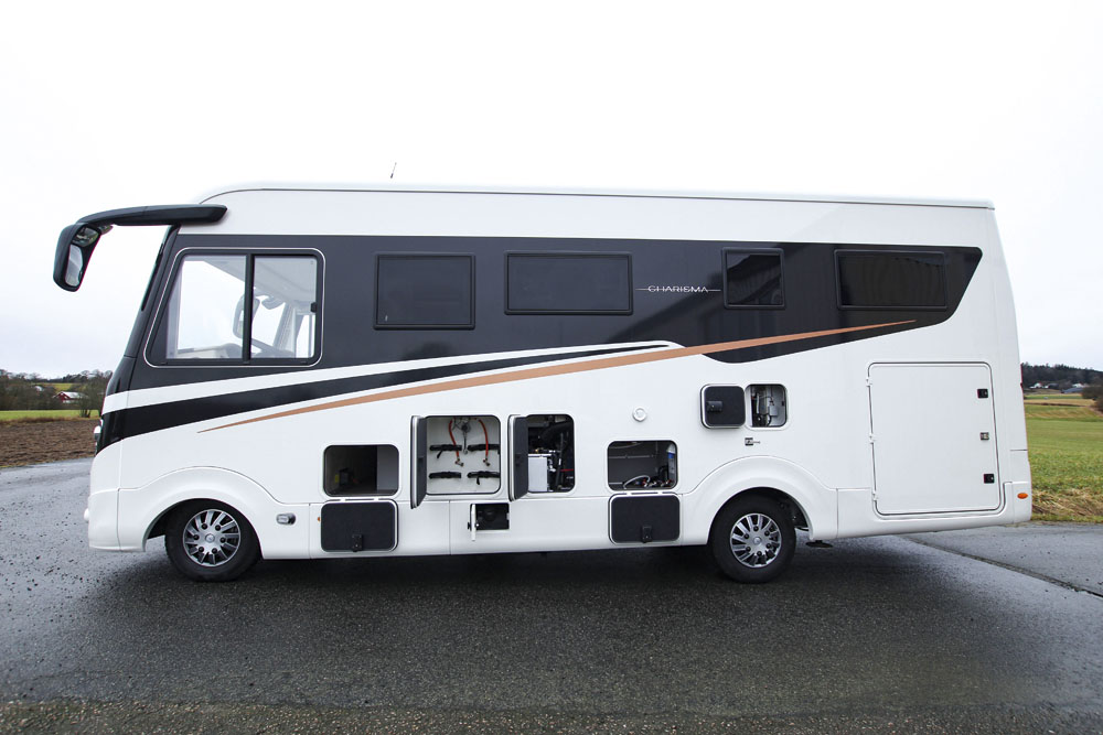 Concorde Charisma 790 L serviceluckor exteriört.