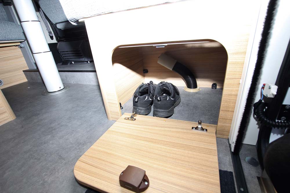 Dethleffs T 7052 DBM Just90 skofack dinett.