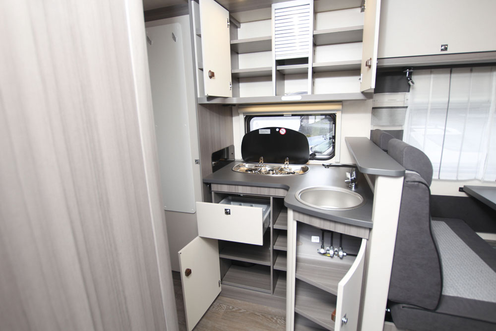 Hobby Optima ontour T65 kök