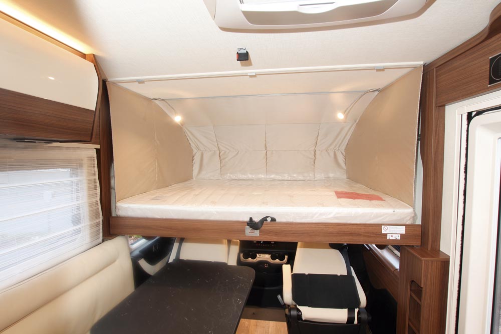 Hymer B580 överbädd