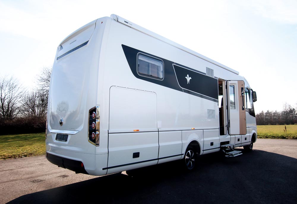 Niesmann+Bischoff Flair 880 BE