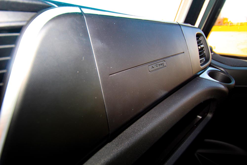 Niesmann+Bischoff Flair 880 BE airbag