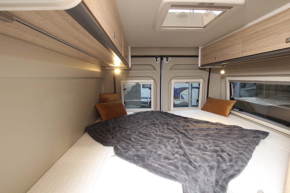 Sunlight Cliff 640 långbäddar i sovrummet