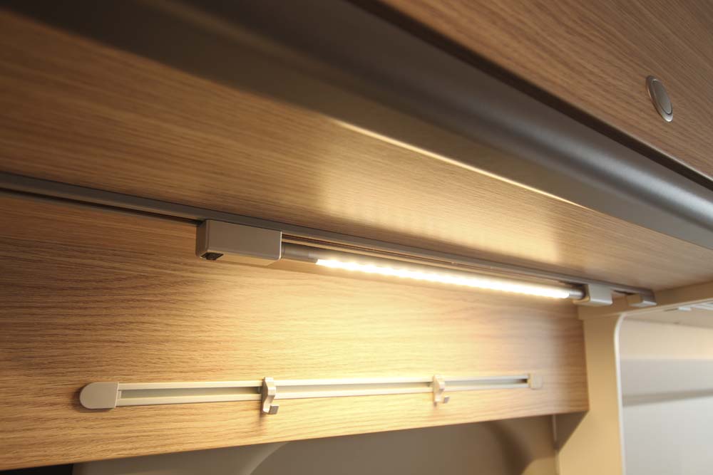 Sunlight Cliff 640 LED-belysning kök