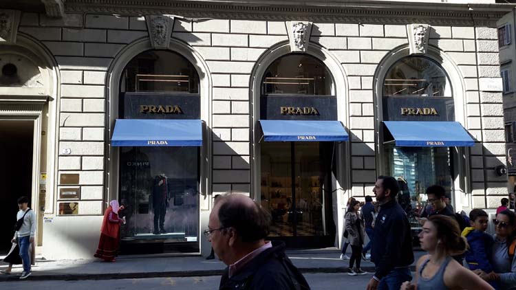 Prada på Via Roma, Florens.